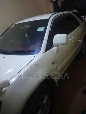 Toyota Harrier 2000 White