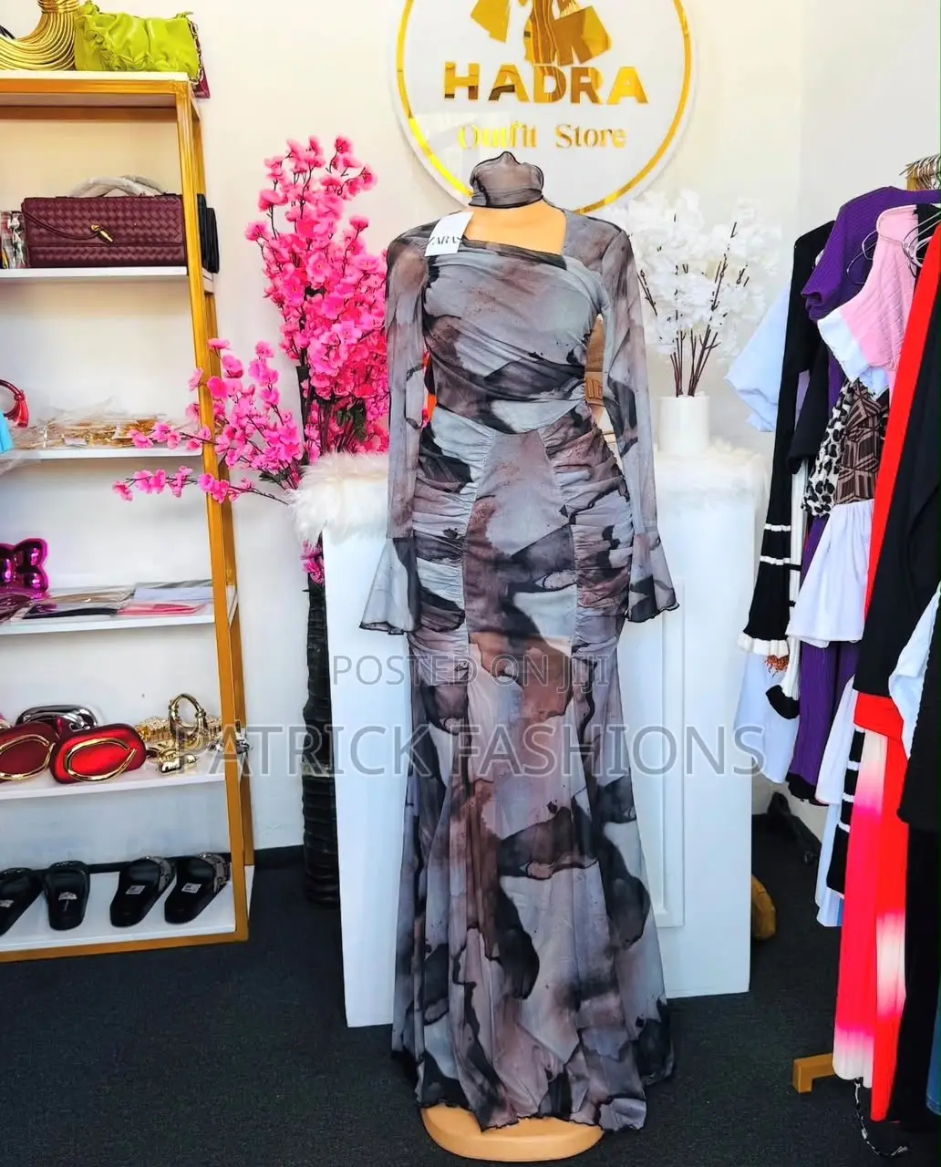 Women's Long-Sleeve Maxi Dresses