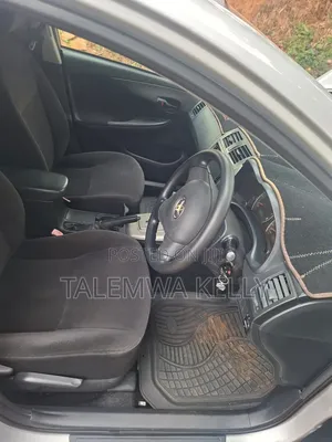 Toyota Corolla Fielder 2010 Silver