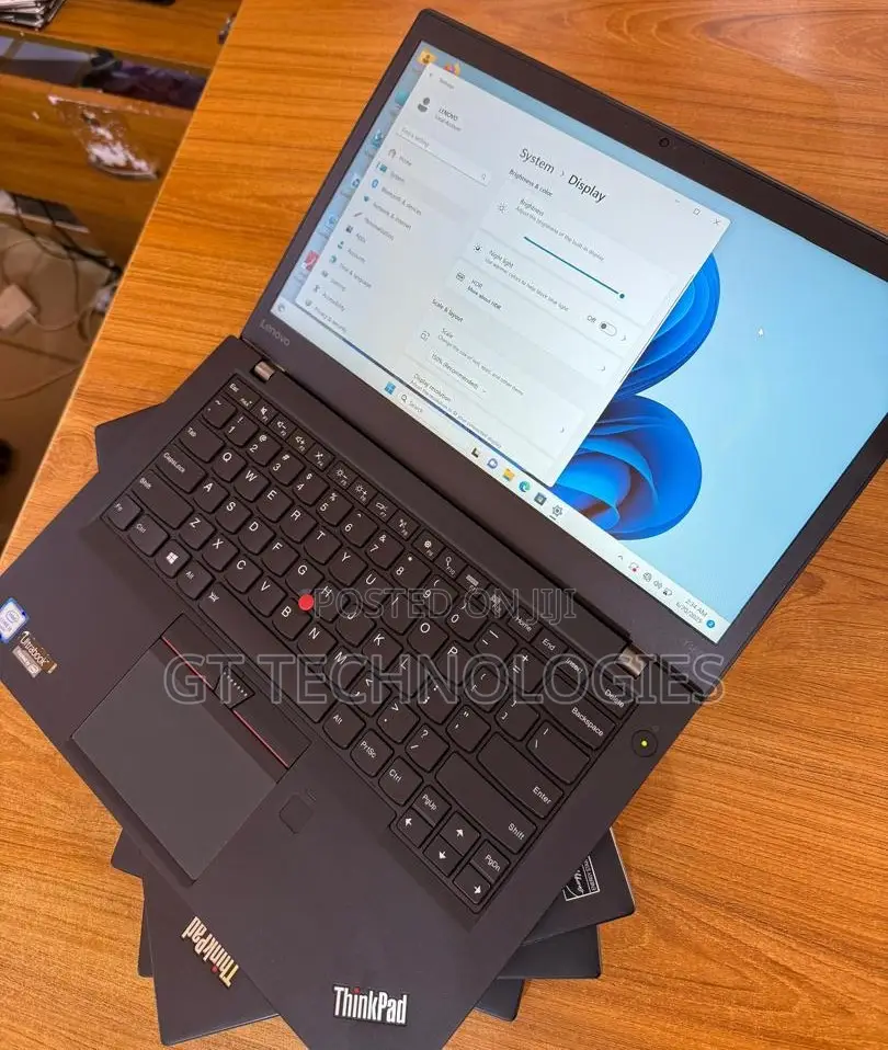New Laptop Lenovo ThinkPad T460s 4GB Intel Core i5 SSD 256GB