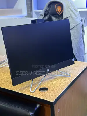 New HP 200 G4 All-in-One 8GB Intel Core i3 SSHD (Hybrid) 512GB