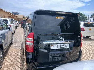 Toyota Noah 2011 Black