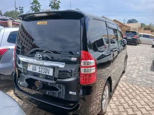 Toyota Noah 2011 Black