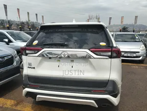 Toyota RAV4 2019 White