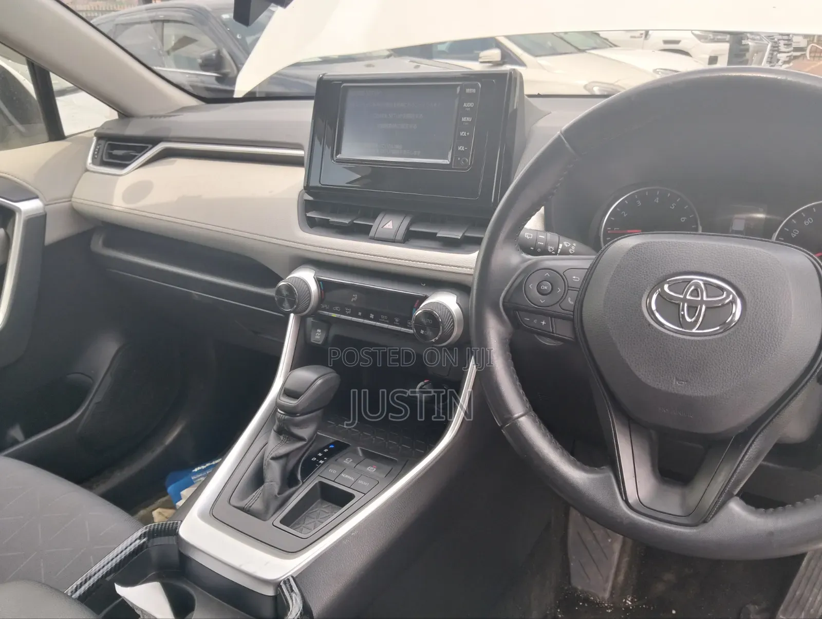 Toyota RAV4 2019 White