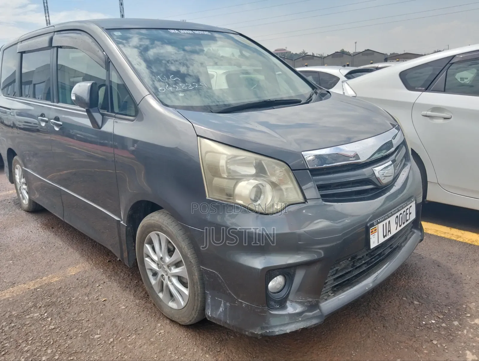 Toyota Noah 2011 Matt Black