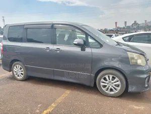 Toyota Noah 2011 Matt Black