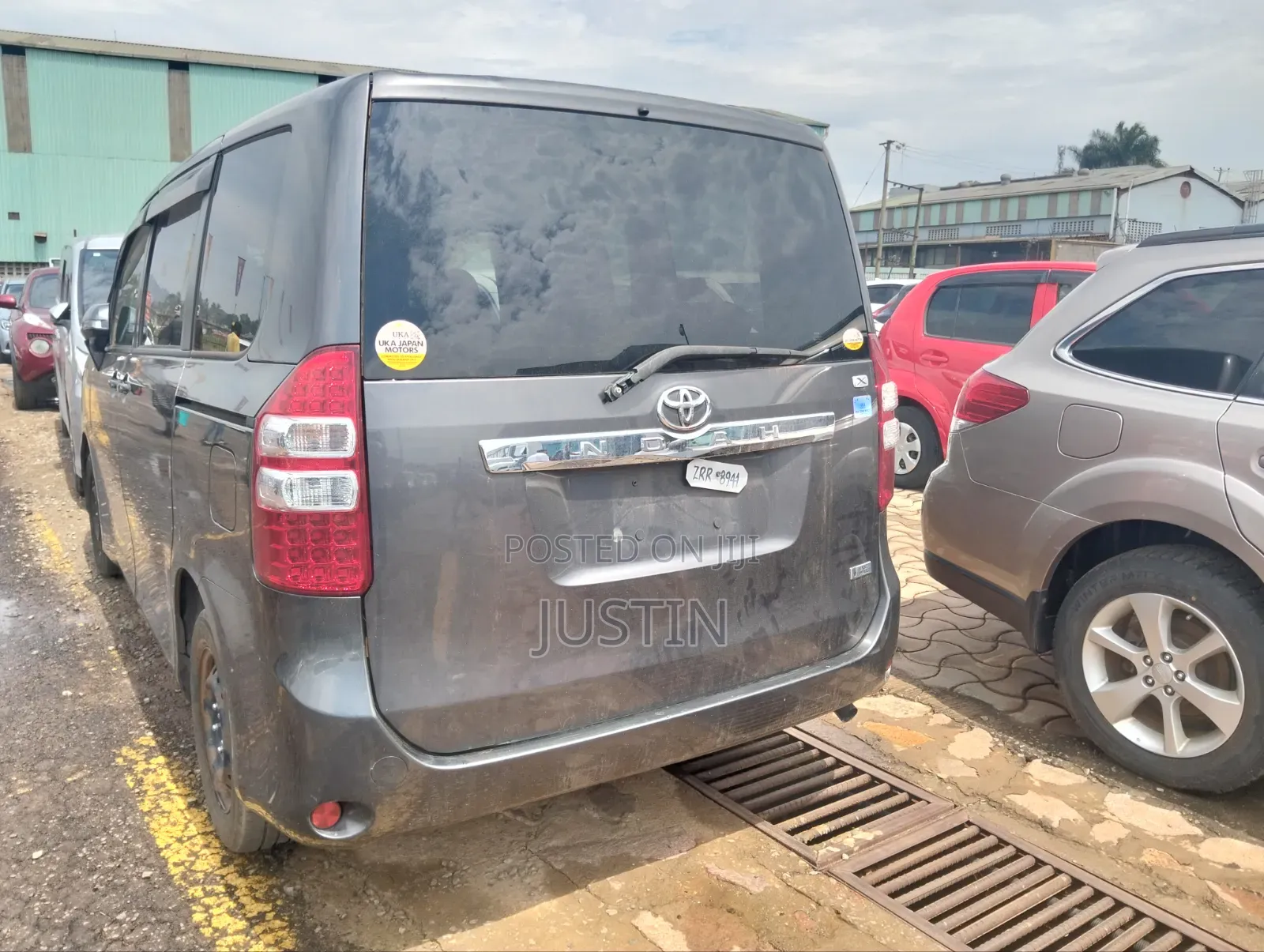 Toyota Noah 2011 Matt Black