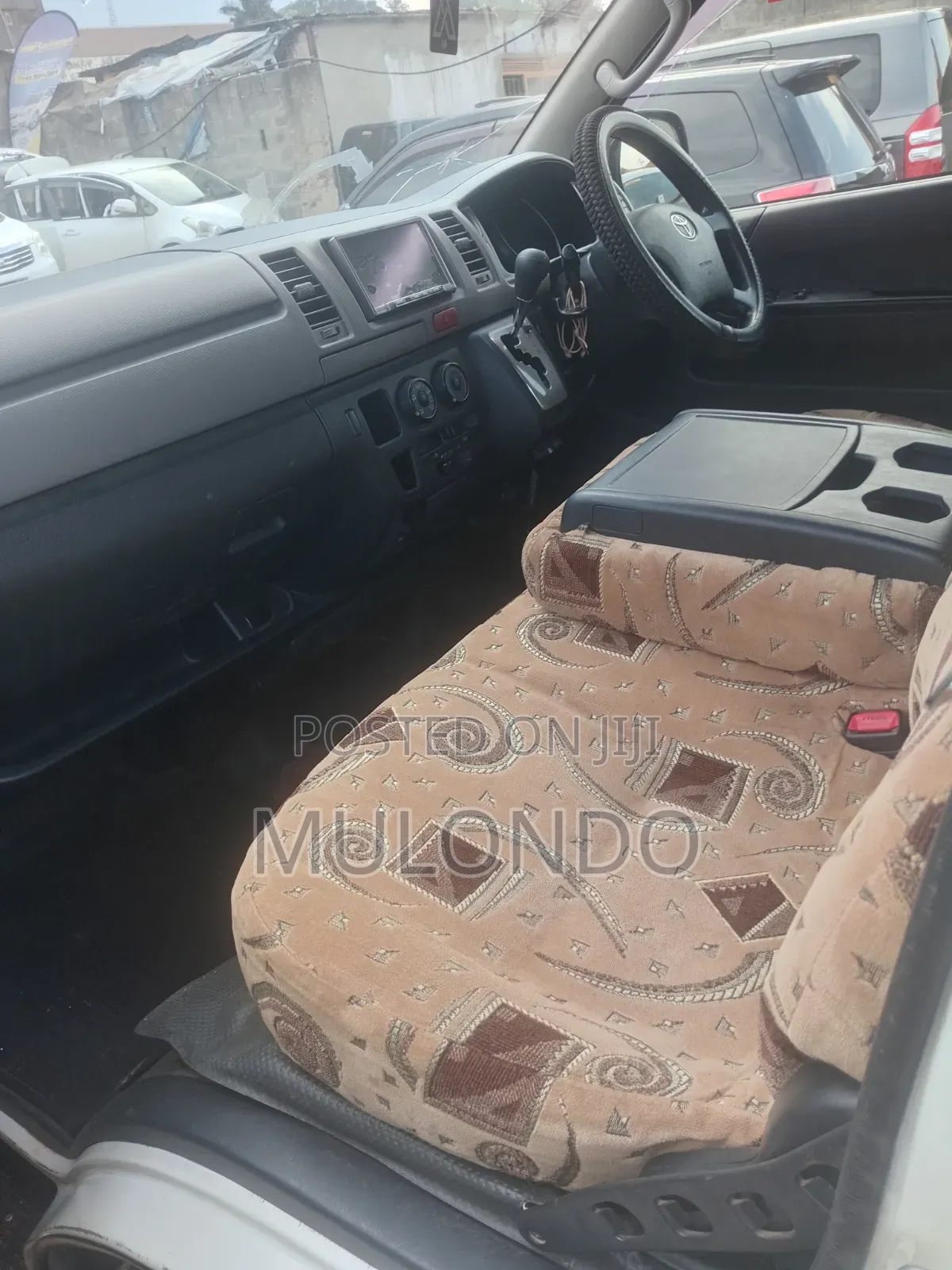 Toyota HiAce SV Premium 2013 White
