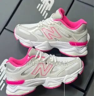 Original Ladies New Balance 9060 White/Pink Sneakers
