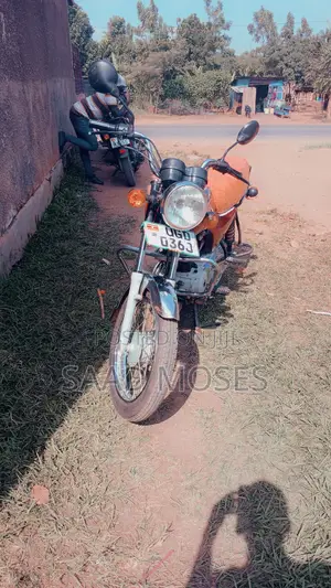 Bajaj Boxer 100 2023 Red