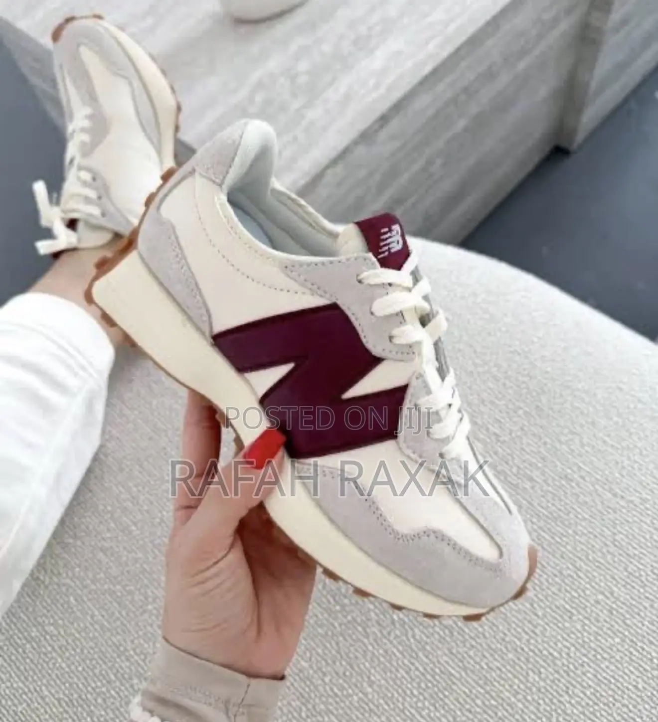 Original New Balance 327 Sneakers