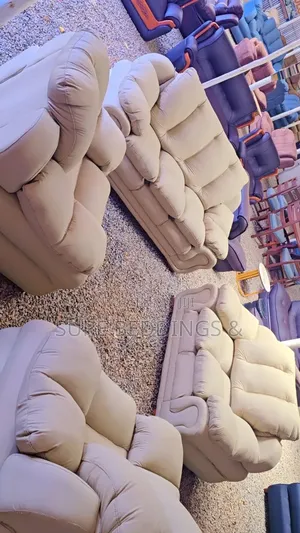 Amber 7 Sitters Leather Sofa