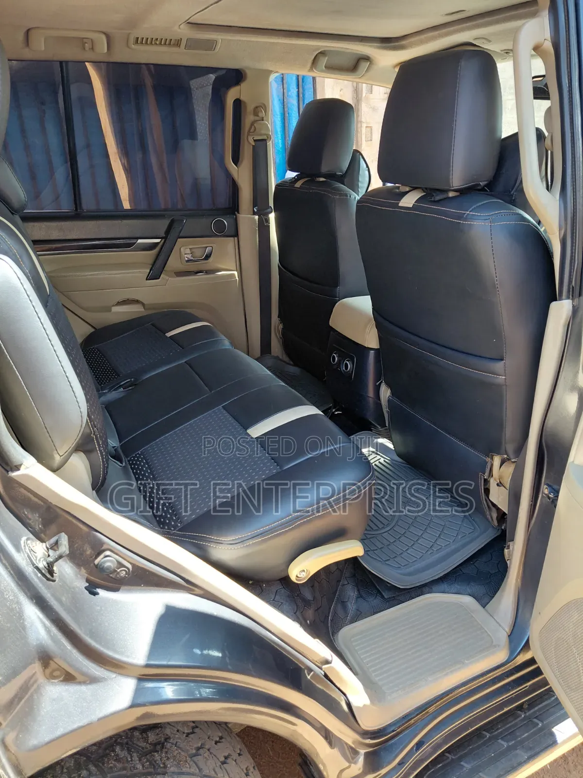 Mitsubishi Pajero 2009 Black