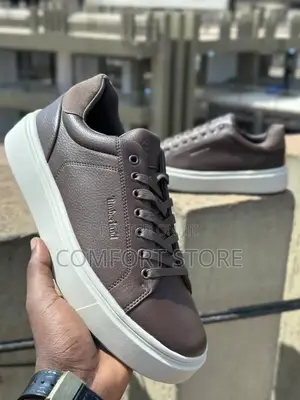 Classic Men's Sneakers Seavees