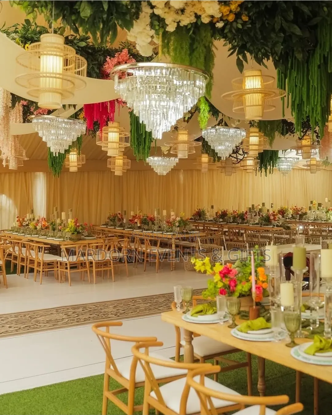 Vanessa's Tropical and Rustic Introduction