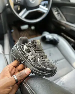 Original Kid’S Triple Black New Balance 740 Baby Sneakers