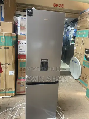 Hisense 341l Refrigerator With Water Dispenser and Bottom Freezer