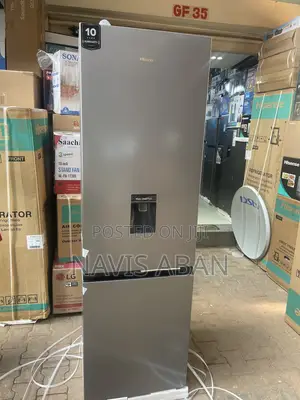 Hisense 341l Refrigerator With Water Dispenser and Bottom Freezer