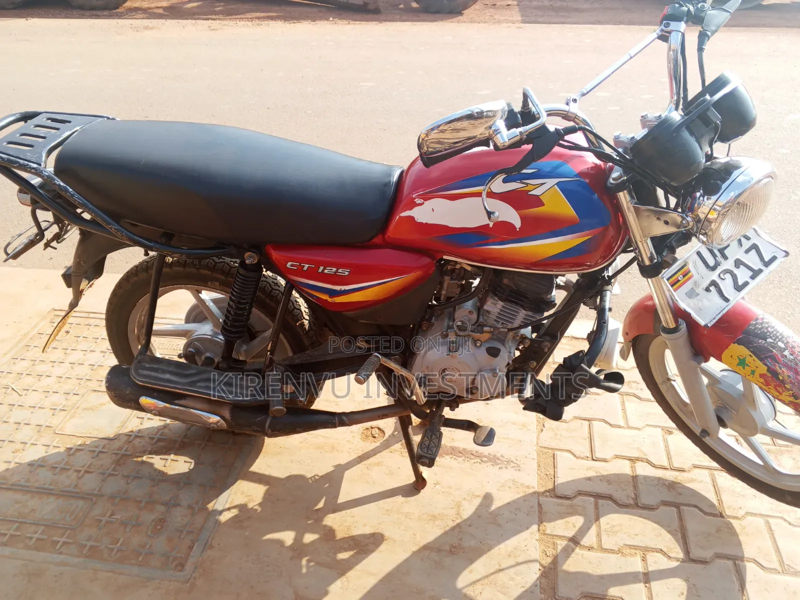 Bajaj Boxer 125 2022 Red