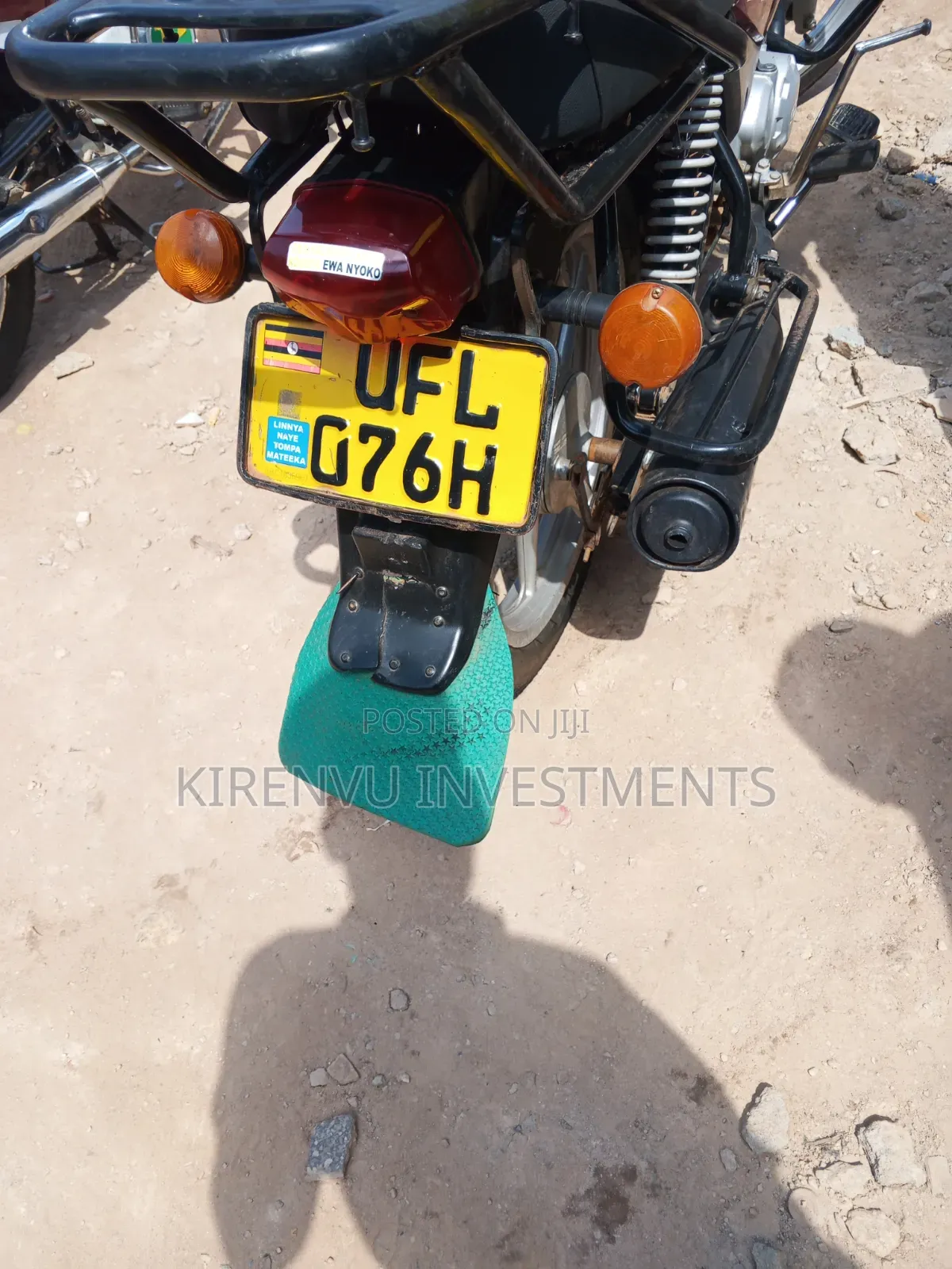 TVS HLX 125 2020 Red