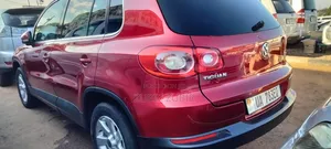 Volkswagen Tiguan 2012 Red