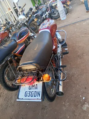 Bajaj Boxer 100 2022 Red