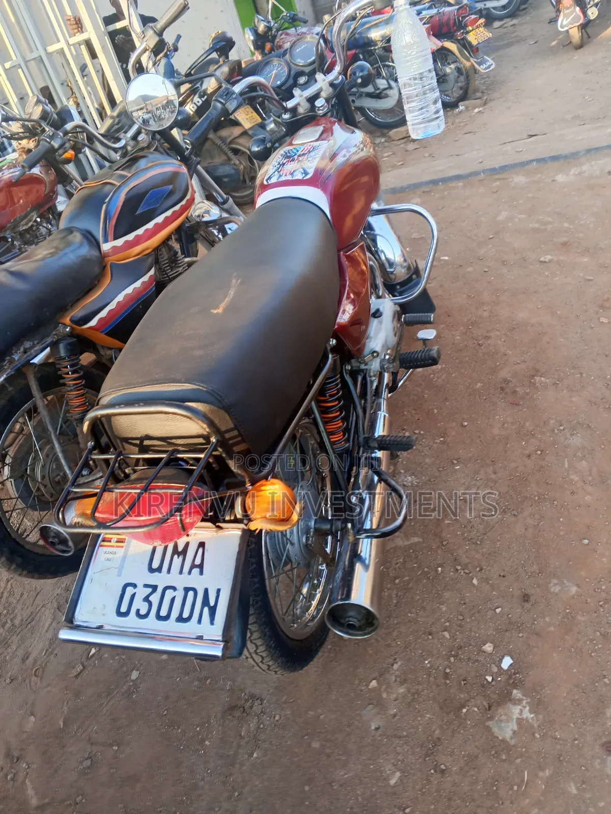 Bajaj Boxer 100 2022 Red