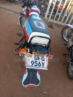 Bajaj Boxer 100 2018 Red