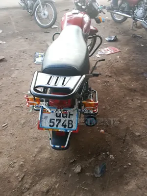 TVS HLX 125 2020 Red