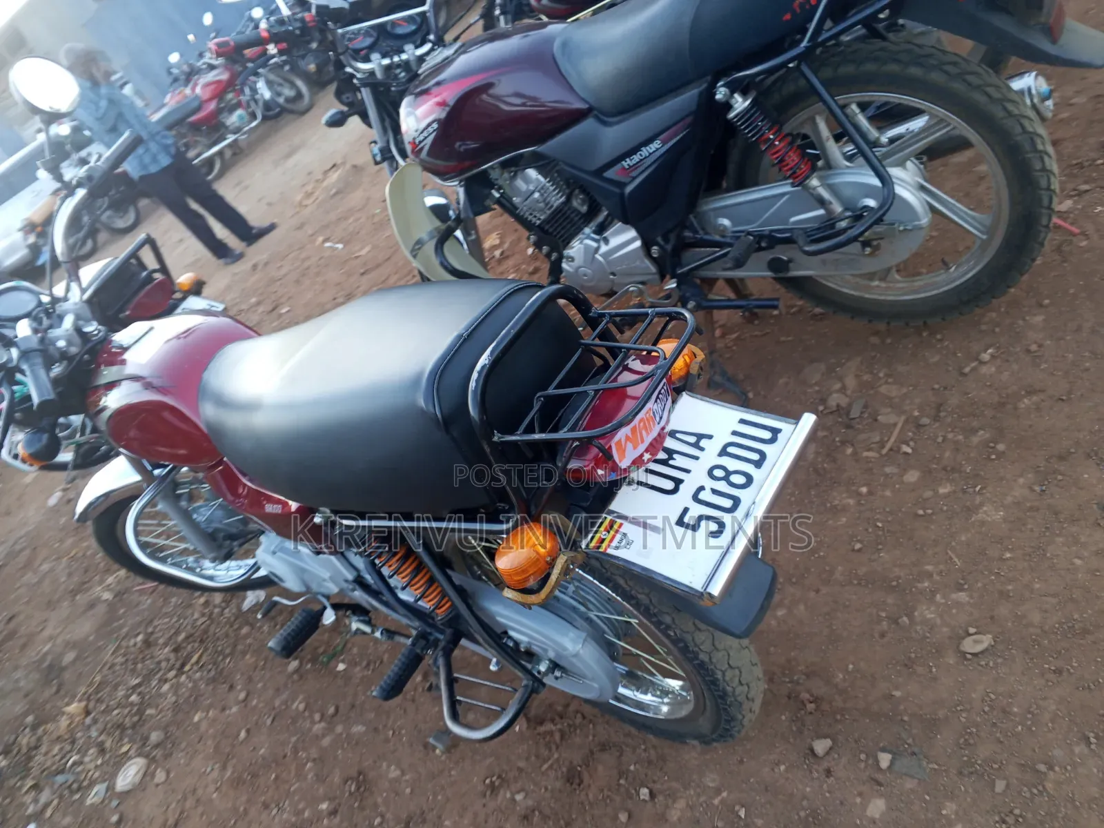 Bajaj Boxer 100 2025 Red