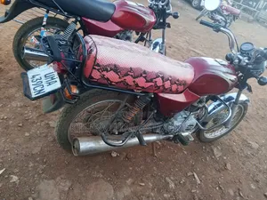 Bajaj Boxer 100 2022 Red