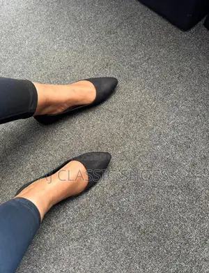 Black Ladies Pump Shoe
