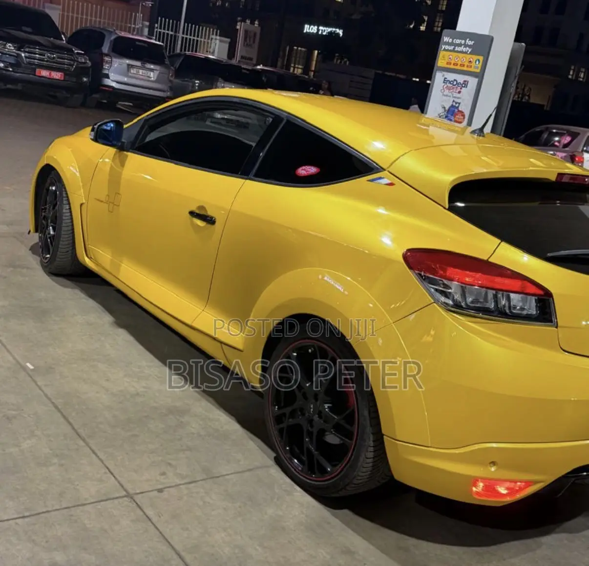 Renault Megane 2015 Yellow