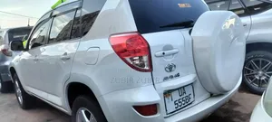 Toyota RAV4 2.4 2008 White