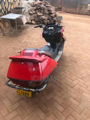 Honda 2015 Red