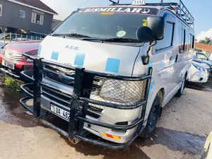 Toyota HiAce 2012 Silver