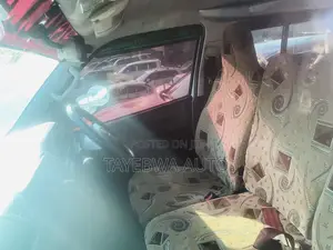 Toyota HiAce 2012 Silver