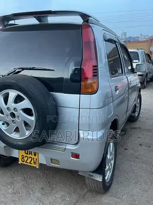Daihatsu Terios 2000 Silver