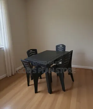 Lal Garden/Bars/Hotels Plastic Table and Chairs