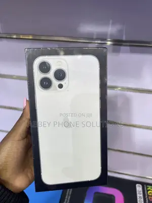 New Apple iPhone 13 Pro Max 256 GB Silver