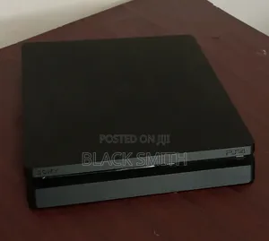 Sony Playstation 4 Slim