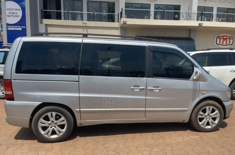 Mercedes-Benz Viano 2001 Silver