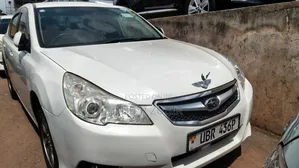 Subaru Legacy 2010 White