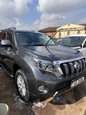 Toyota Land Cruiser Prado 2017 Gray