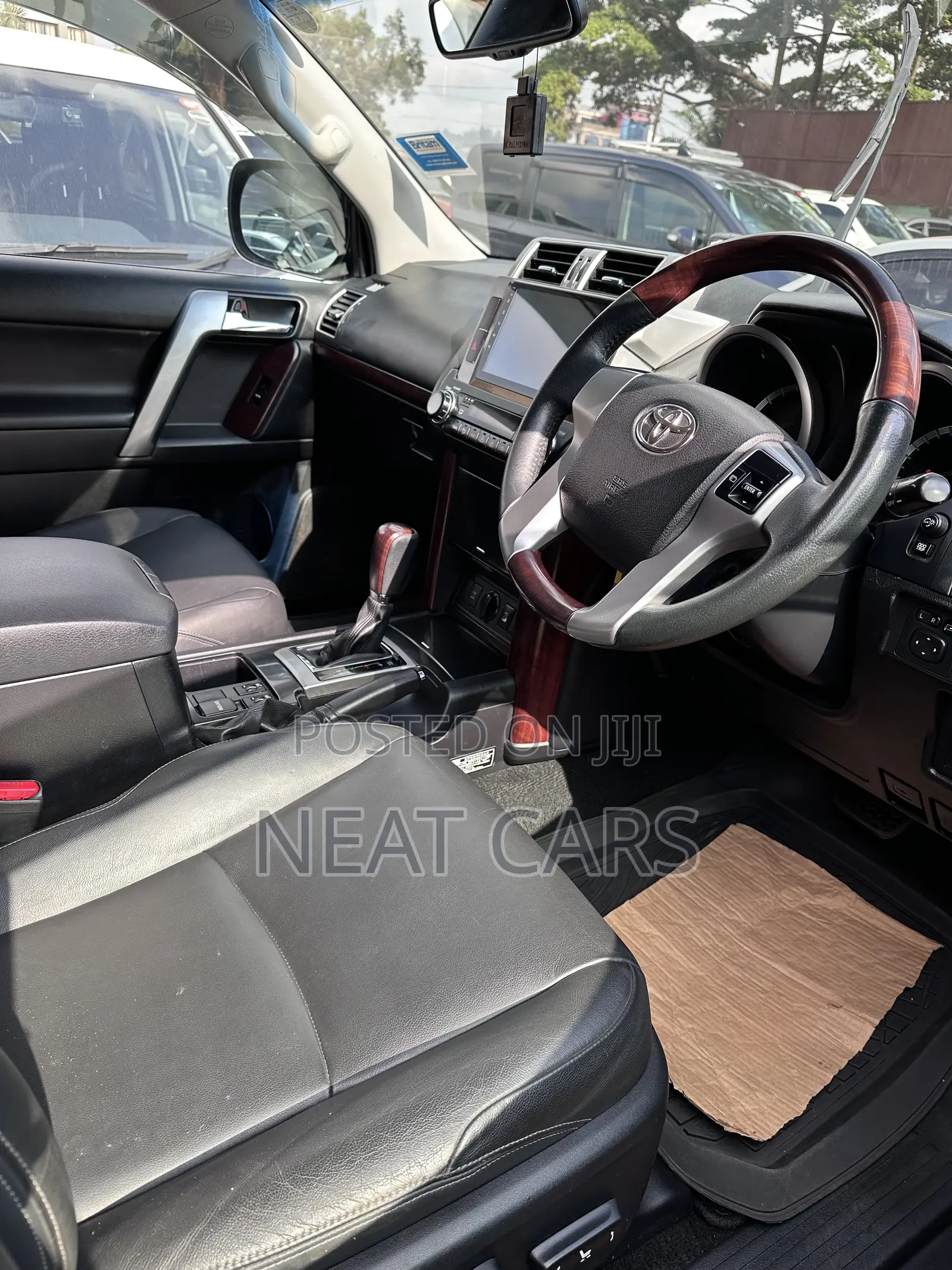 Toyota Land Cruiser Prado 2017 Gray