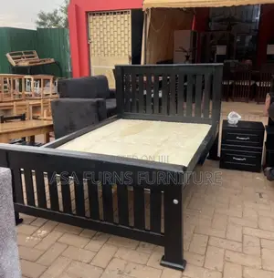 4by6 Black Solid Bed