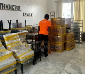 Home Movers and Packers M23