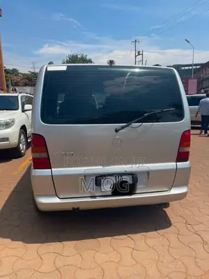 Mercedes-Benz Viano 2001 Silver