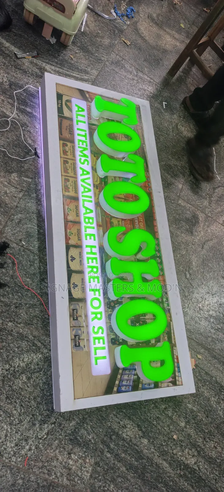 3 D Retail Shopping Sign